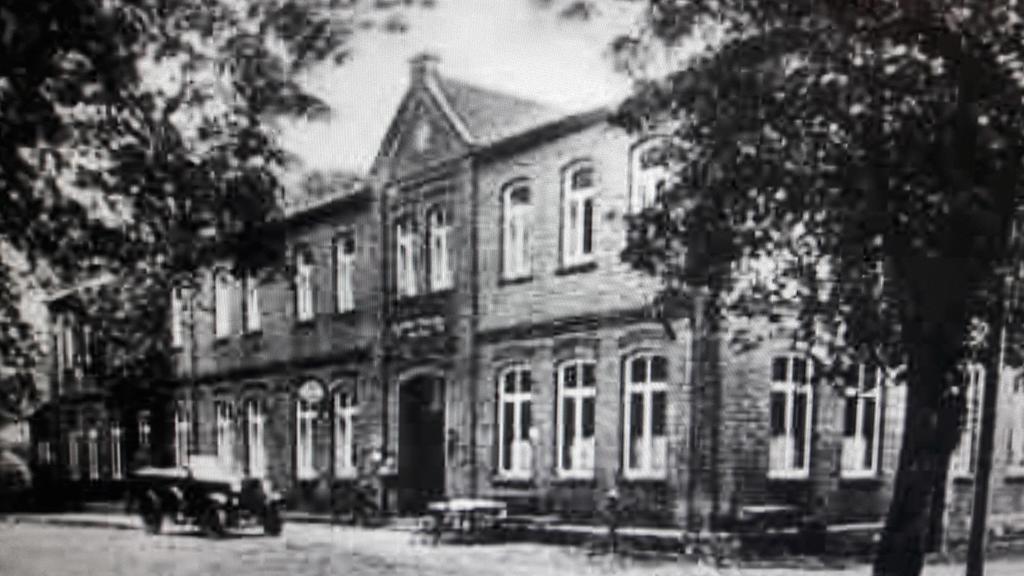 Kraeuterhotel & Restaurant Heidejaeger Mulmshorn Екстериор снимка