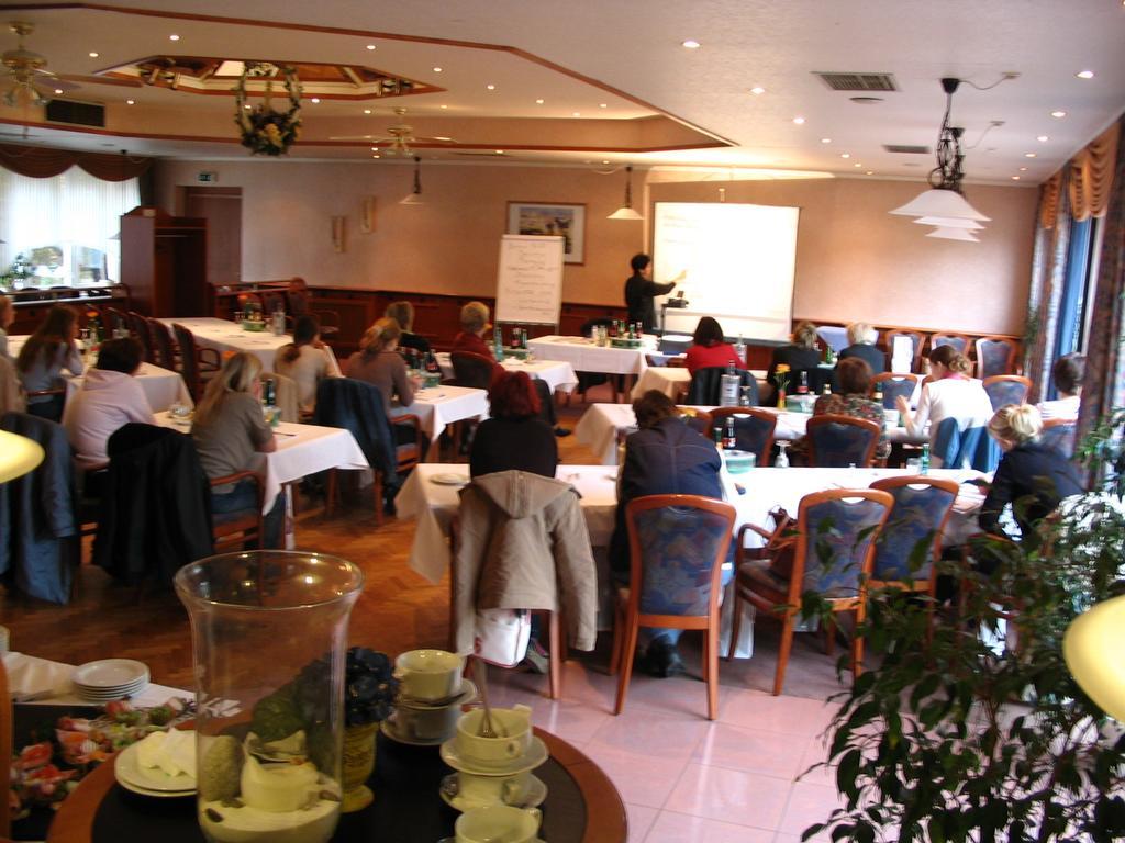 Kraeuterhotel & Restaurant Heidejaeger Mulmshorn Екстериор снимка