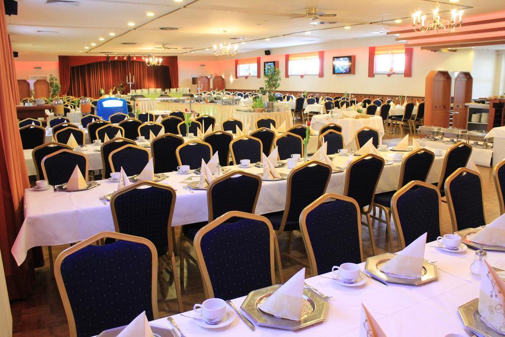 Kraeuterhotel & Restaurant Heidejaeger Mulmshorn Екстериор снимка