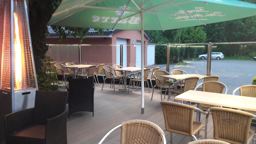 Kraeuterhotel & Restaurant Heidejaeger Mulmshorn Екстериор снимка