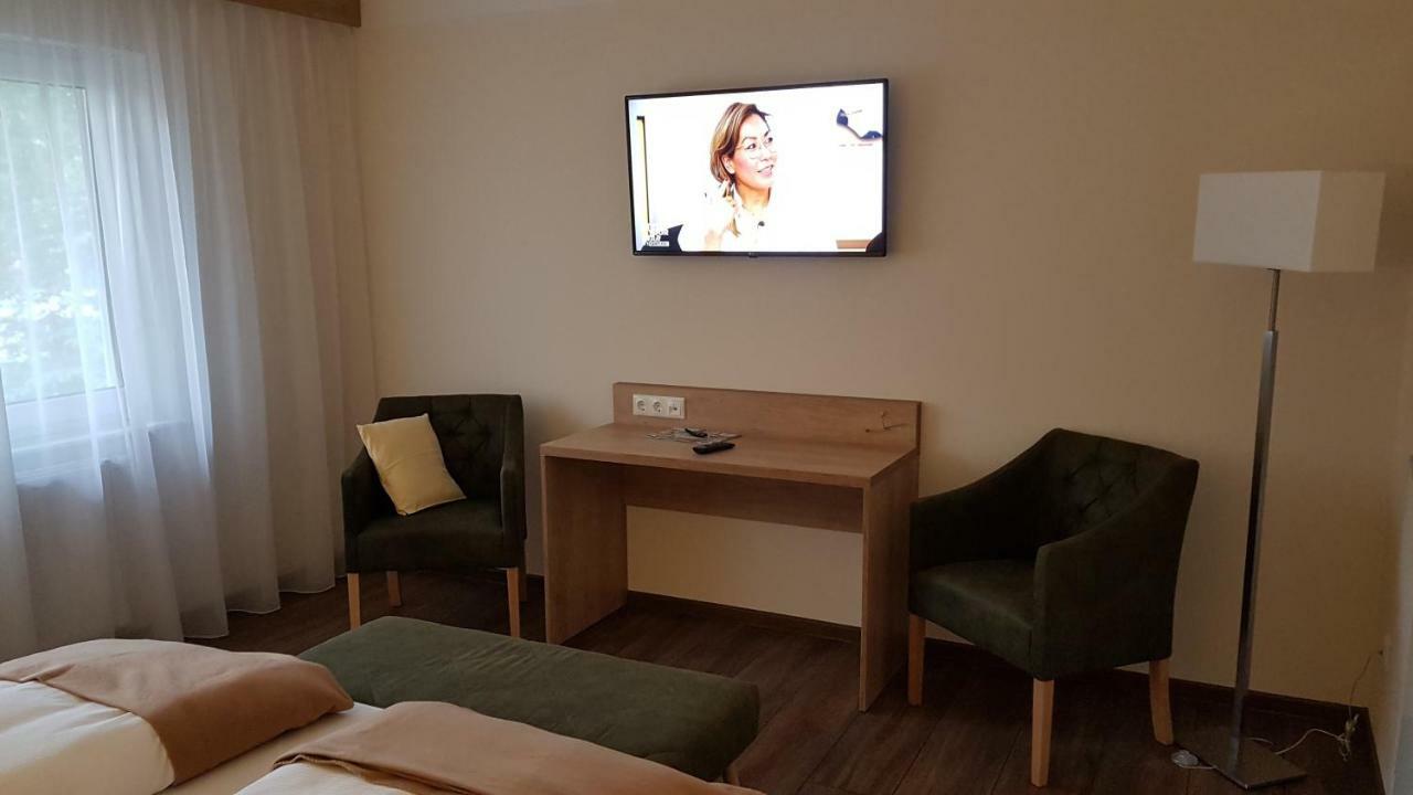 Kraeuterhotel & Restaurant Heidejaeger Mulmshorn Екстериор снимка