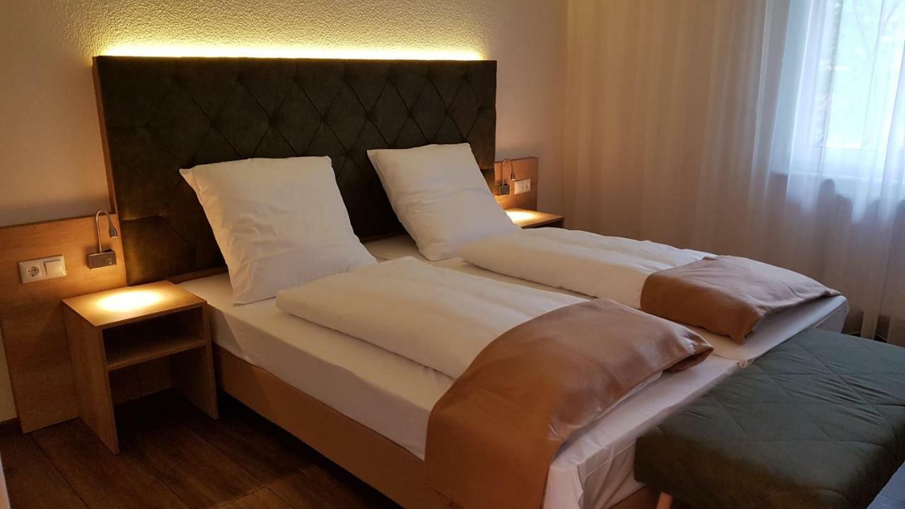 Kraeuterhotel & Restaurant Heidejaeger Mulmshorn Екстериор снимка