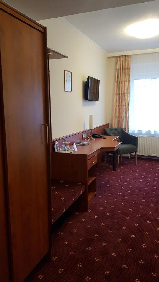 Kraeuterhotel & Restaurant Heidejaeger Mulmshorn Екстериор снимка